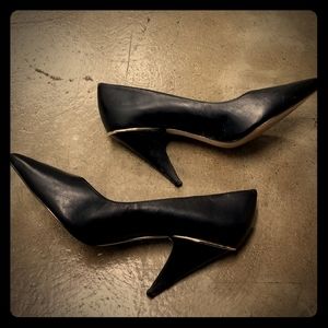 Black Nine West cone heel pumps gold trim